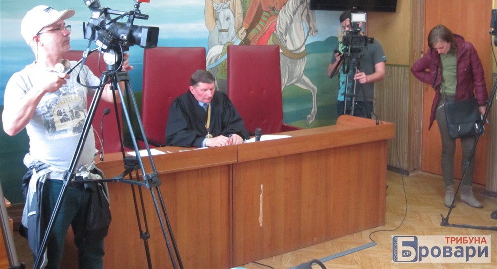 суд (15)
