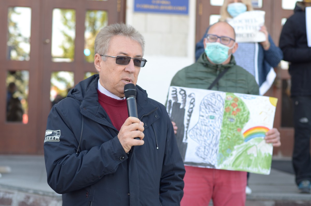 Юрій Жимайлов виступає на екологічній акції протесту 