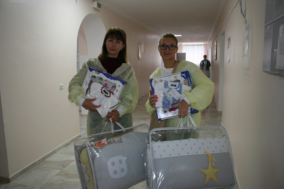подарунки батькам новонароджених