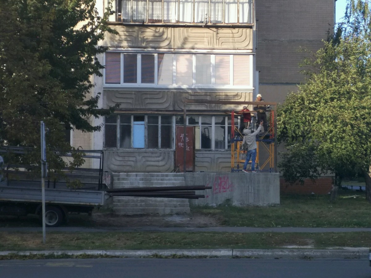 Грушевськго, 3