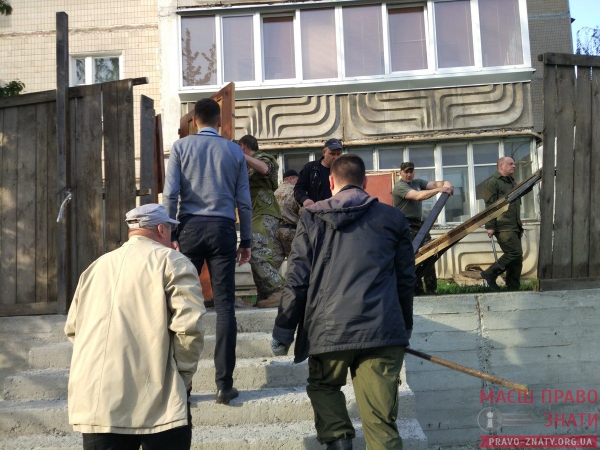 Протест проти будівництва на вул. Грушевського, 3