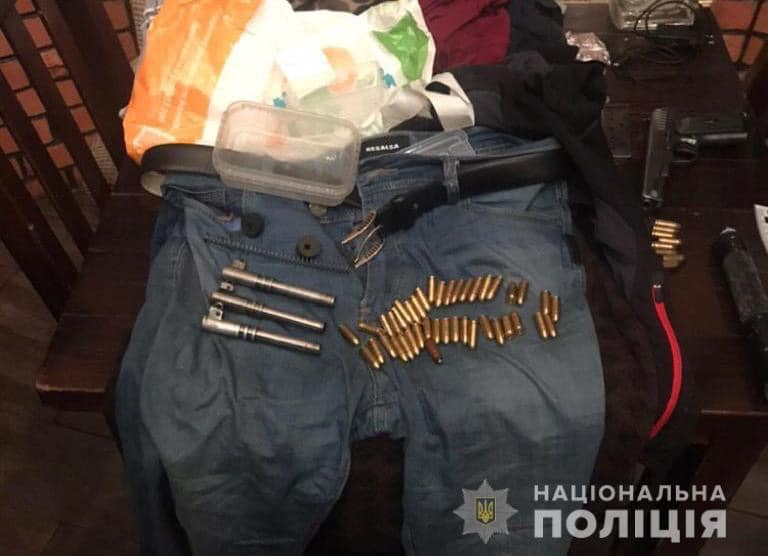 затримали замовників