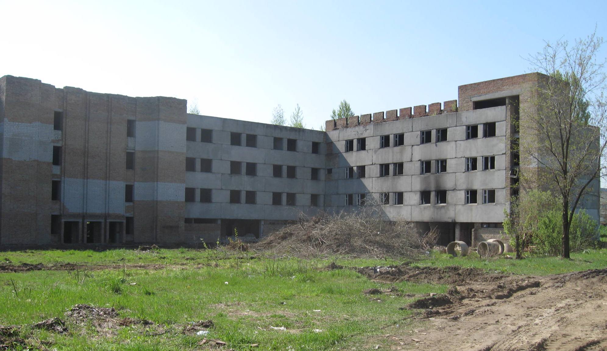Промисловий недобуд