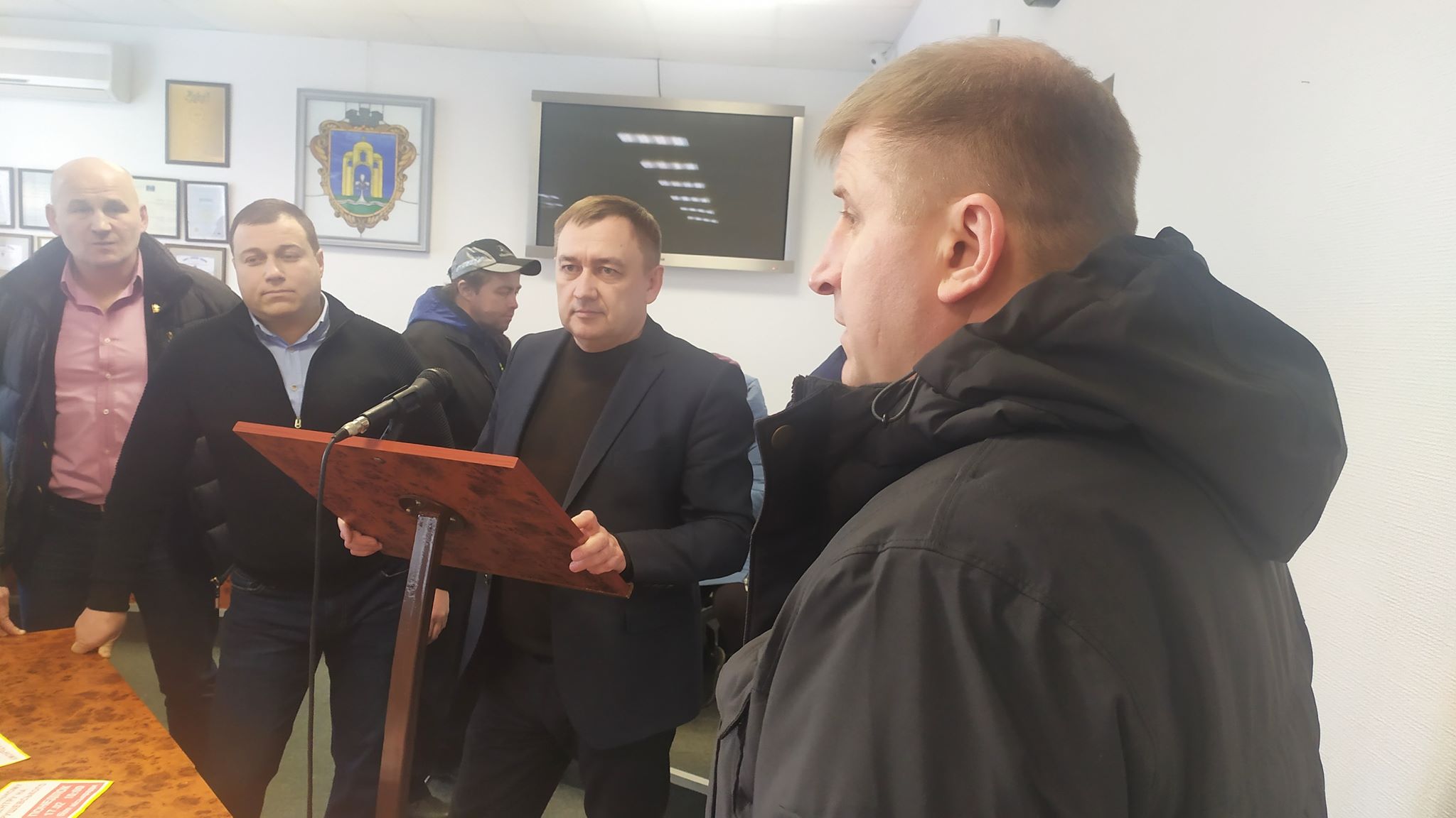 вул. Грушевського