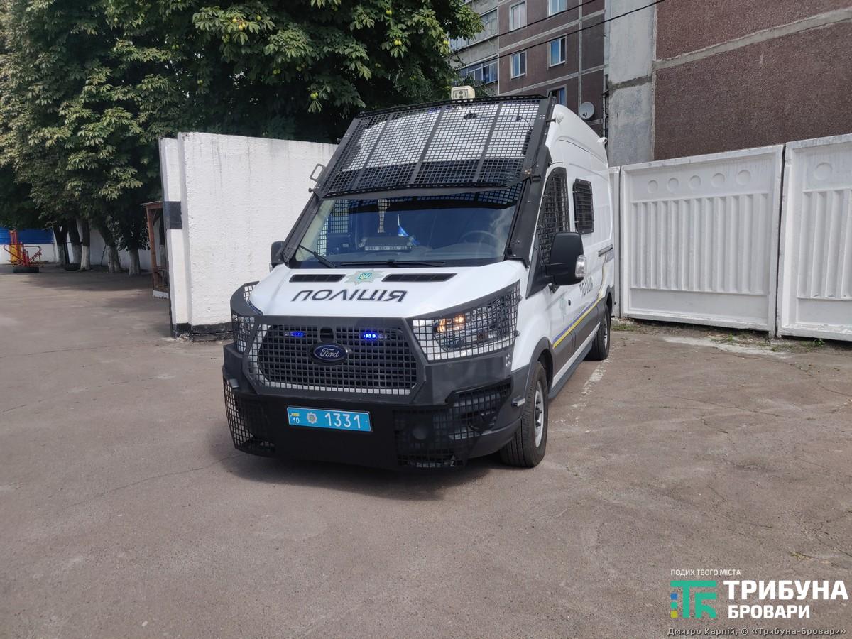 поліційне авто