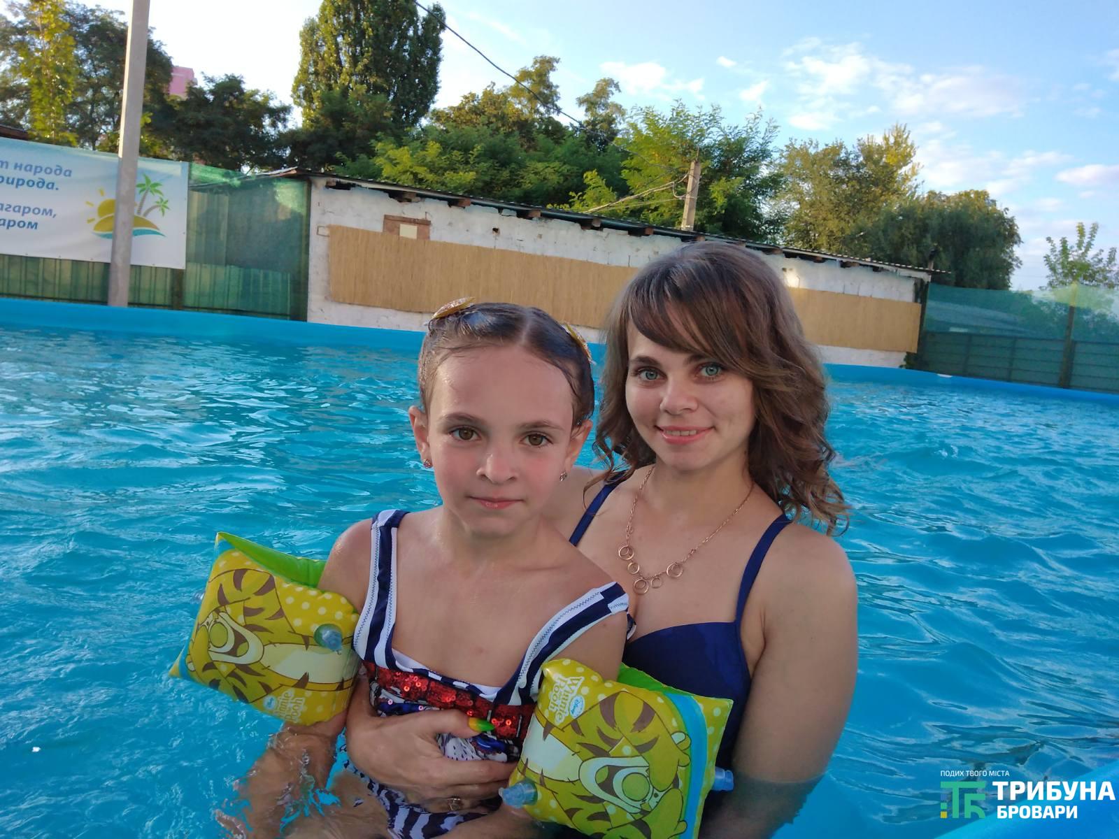 забіг у купальниках